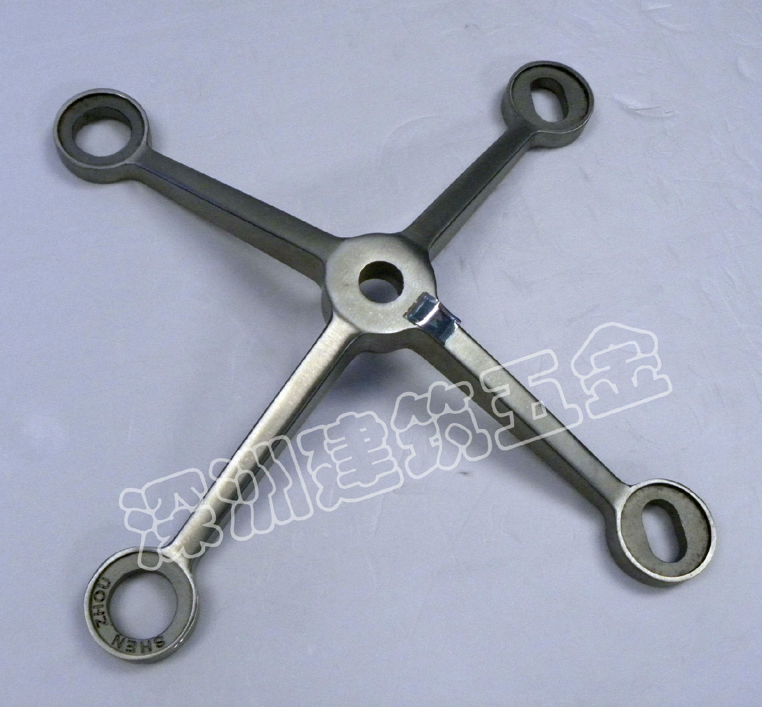 304不銹鋼駁接爪拋光過程