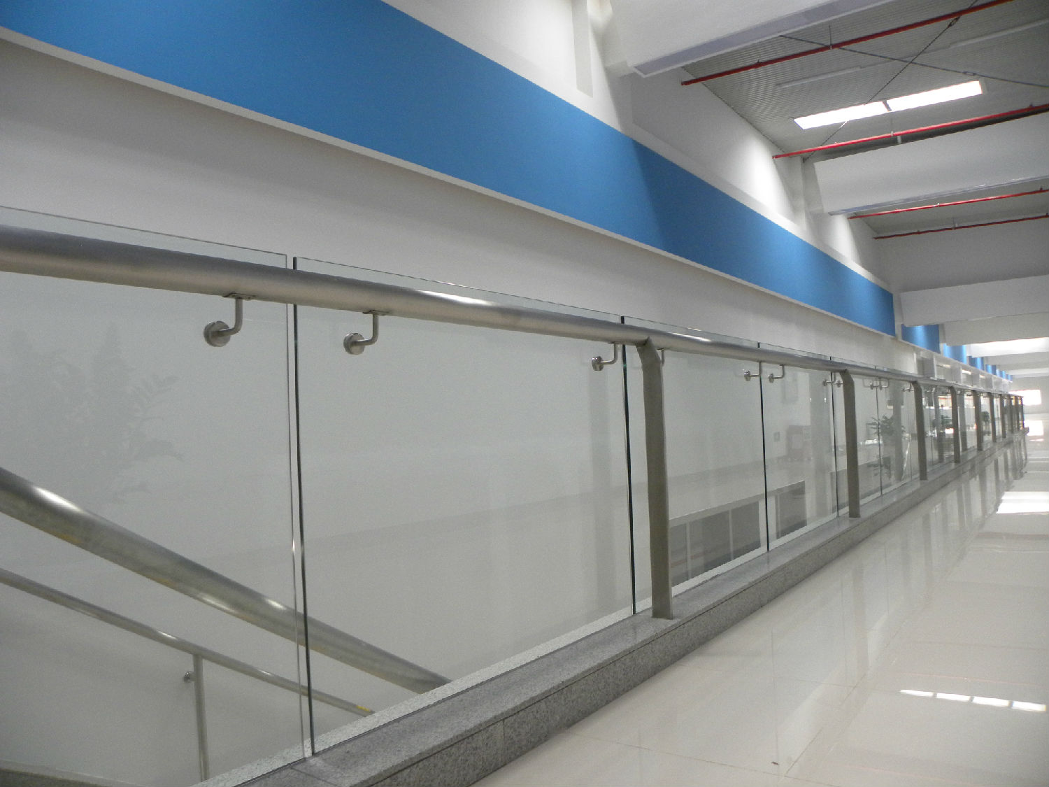 不銹鋼工程立柱的益力水廠的具體案例