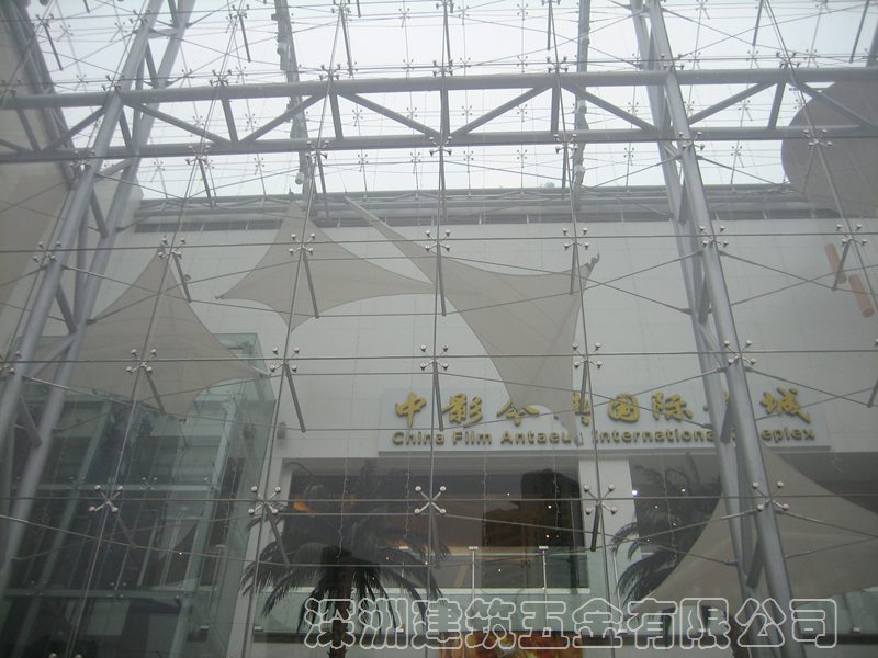 點式玻璃幕墻工程實例 點式玻璃幕墻工程實例