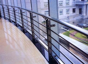 如何判斷不銹鋼立柱的好壞 如何判斷不銹鋼立柱的好壞