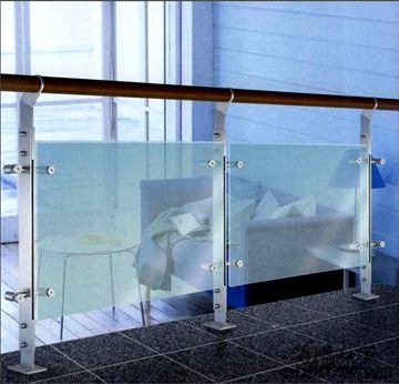 最好材質(zhì)的不銹鋼立柱 最好材質(zhì)的不銹鋼立柱