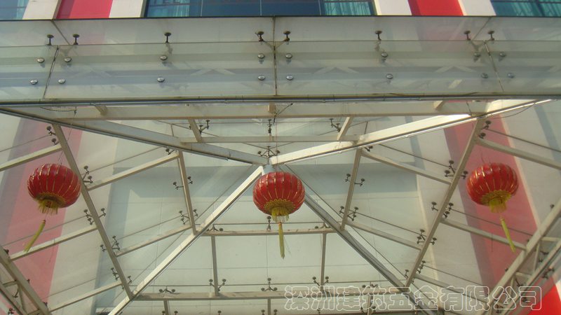 優(yōu)質(zhì)的不銹鋼駁接爪 優(yōu)質(zhì)的不銹鋼駁接爪