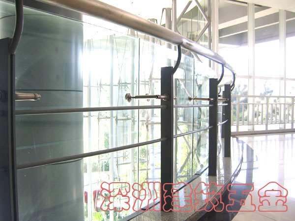 飛亞達(dá)大廈不銹鋼工程立柱安裝效果圖 飛亞達(dá)大廈不銹鋼工程立柱安裝效果圖