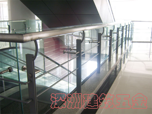 304不銹鋼工程立柱安裝效果圖 304不銹鋼工程立柱安裝效果圖