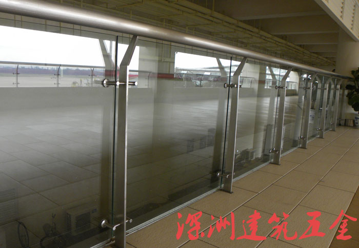 不銹鋼欄桿立柱