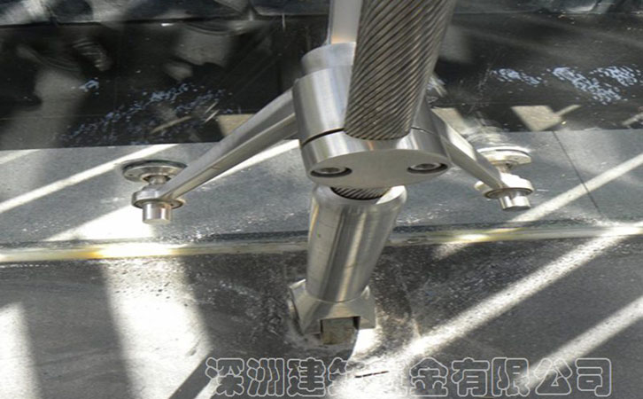 不銹鋼駁接爪的優(yōu)勢展示圖 不銹鋼駁接爪的優(yōu)勢展示圖