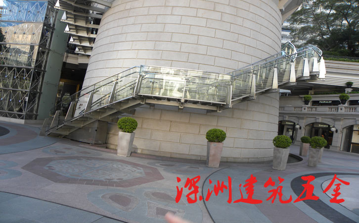 香港海港城觀光護欄不銹鋼工程立柱安裝效果圖 香港海港城觀光護欄不銹鋼工程立柱安裝效果圖