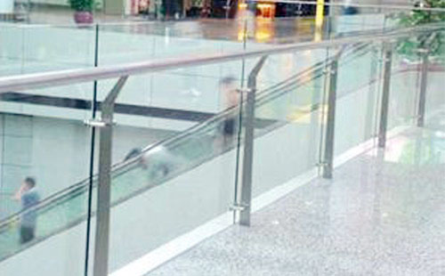 不銹鋼樓梯欄桿圖片 不銹鋼樓梯欄桿圖片